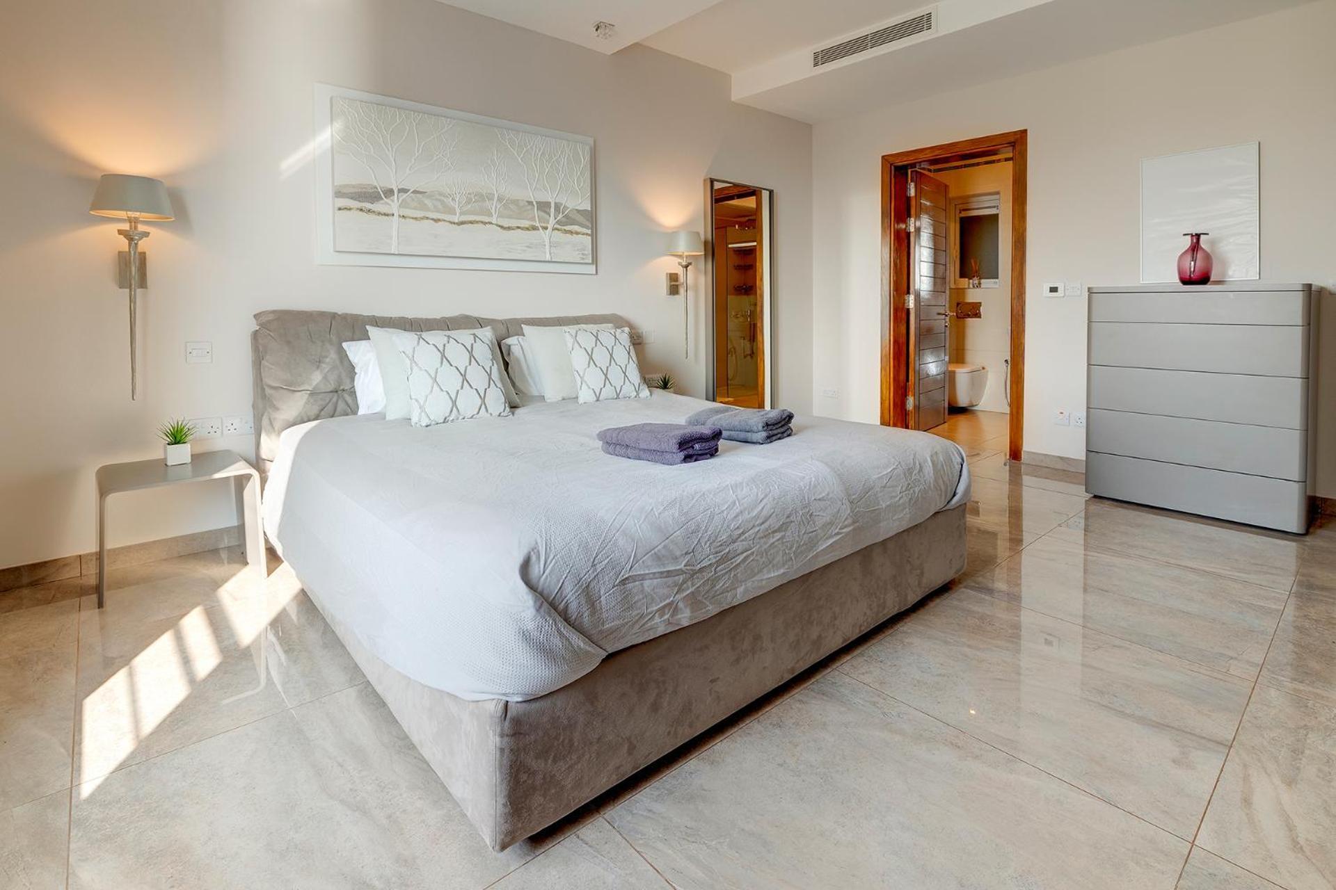 Seafront Apartment Sliema Ngoại thất bức ảnh