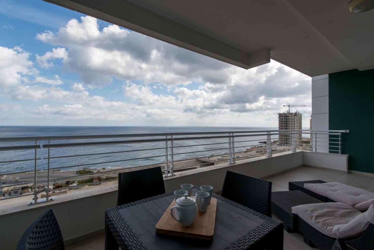 Seafront Apartment Sliema Phòng bức ảnh