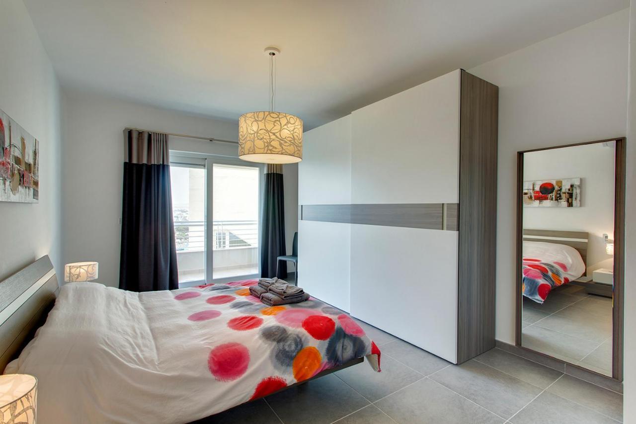 Seafront Apartment Sliema Ngoại thất bức ảnh